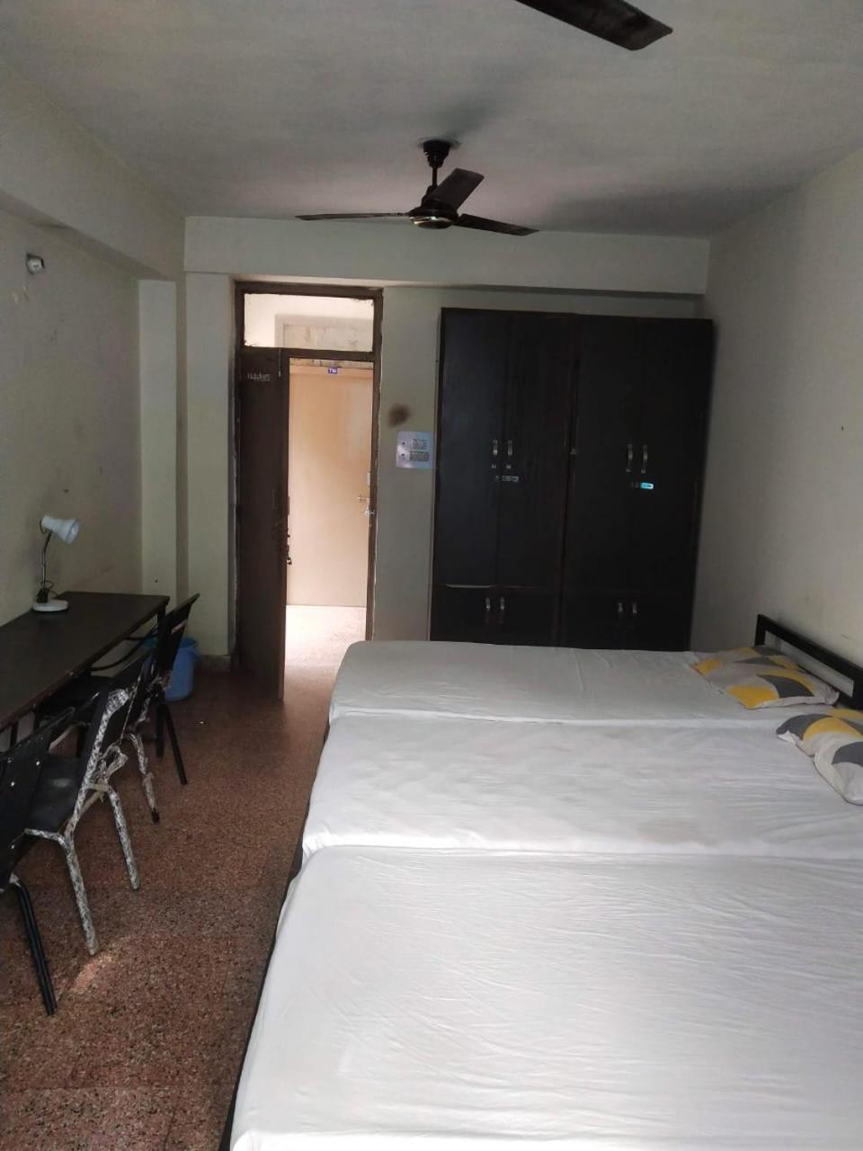 Abuzz Oxfordcaps Chanakya Hostel โซลัน ภายนอก รูปภาพ